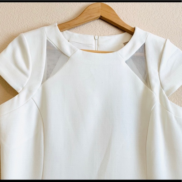 New! Mario Serrani of Italy Beautiful White Dress - Picture 2 of 16